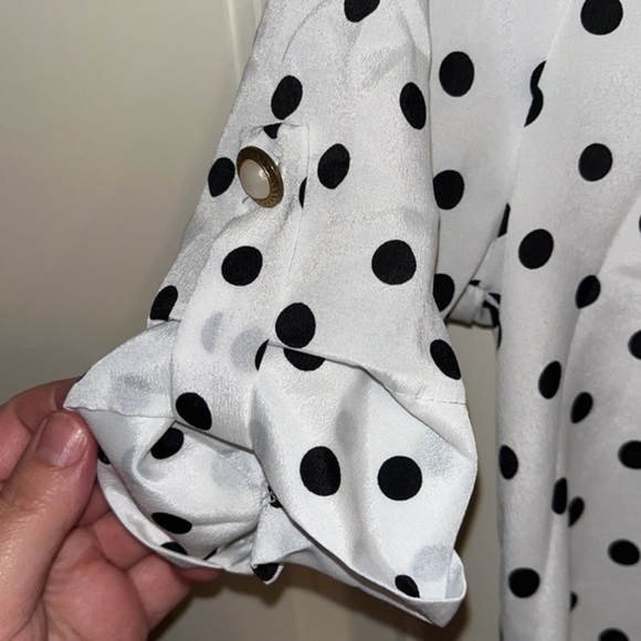 Everly Polka Dot Blouse Size Small - Picture 2 of 7